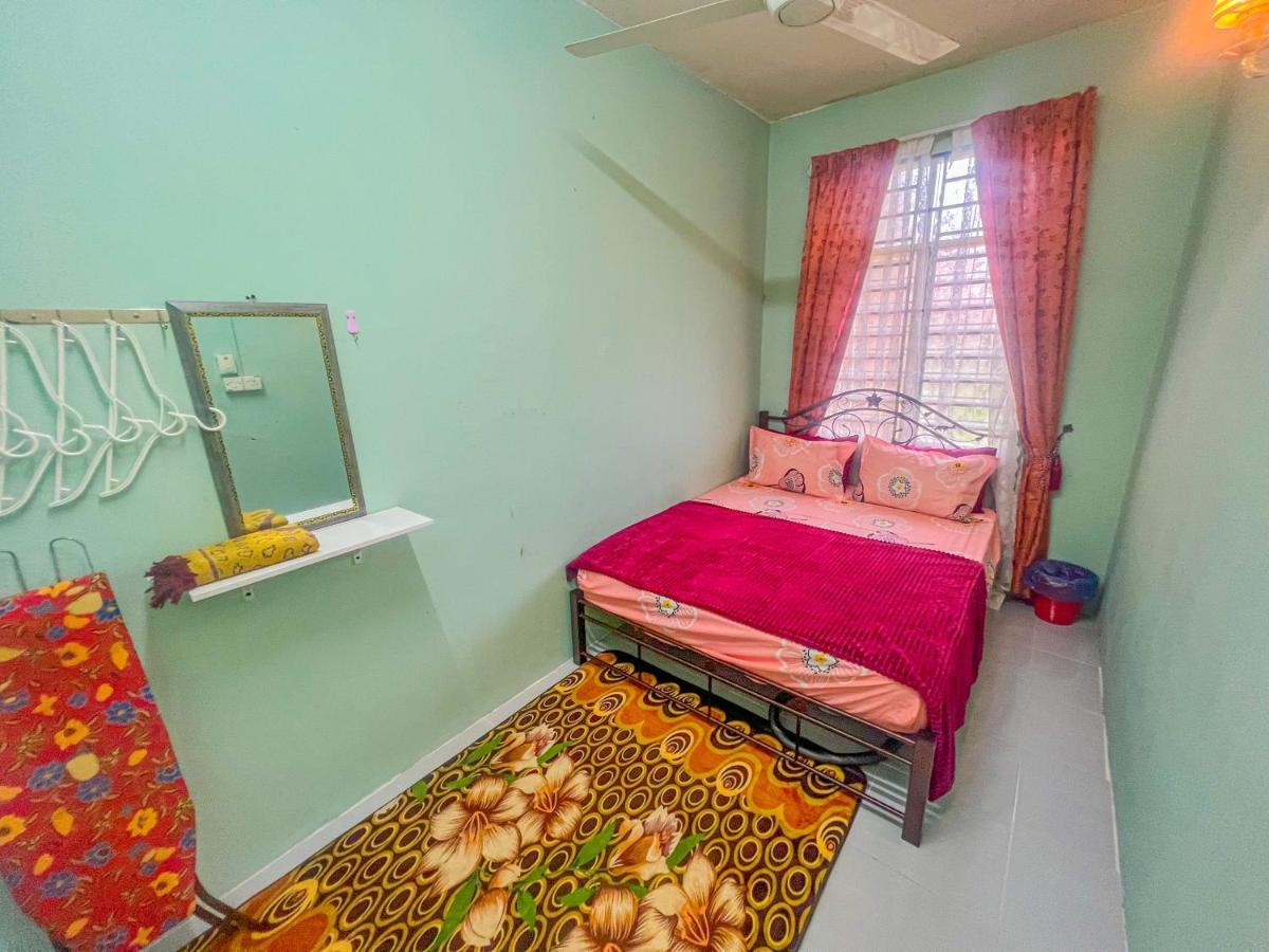 Nail Homestay Kuala Besut エクステリア 写真